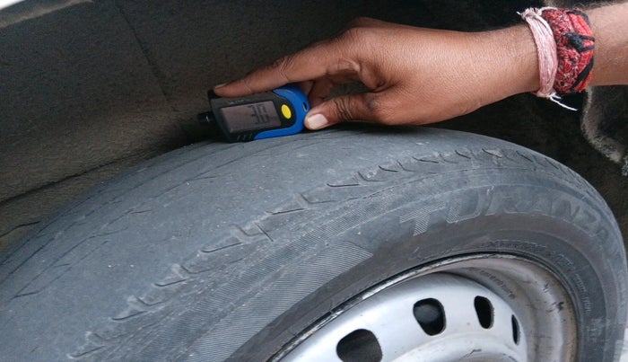 2019 Mahindra MARAZZO M2 7STR, Diesel, Manual, 1,22,592 km, tyre