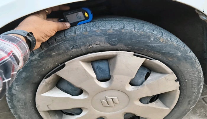 2013 Maruti Alto K10 VXI, Petrol, Manual, 92,345 km, tyre