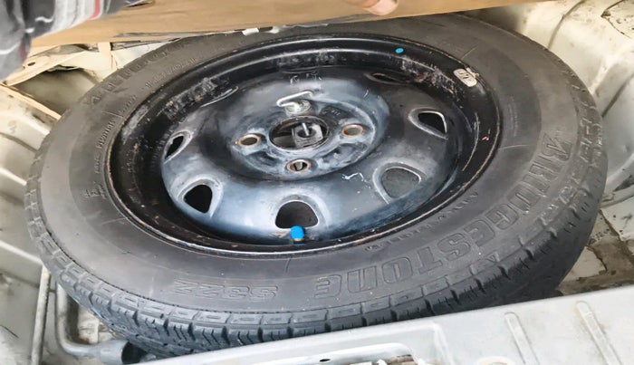 2013 Maruti Alto K10 VXI, Petrol, Manual, 92,345 km, tyre