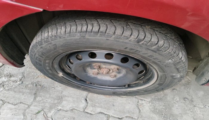 2012 Toyota Etios Liva GD, Diesel, Manual, 1,53,776 km, tyre