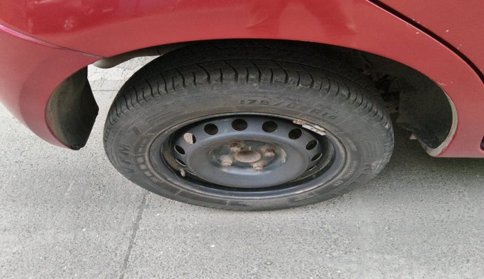 2012 Toyota Etios Liva GD, Diesel, Manual, 1,53,776 km, tyre