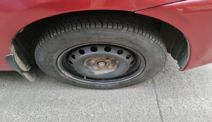 2012 Toyota Etios Liva GD, Diesel, Manual, 1,53,776 km, tyre