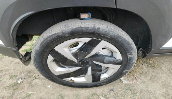 2023 Nissan MAGNITE XE, Petrol, Manual, 10,932 km, tyre