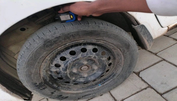 2015 Maruti Wagon R 1.0 VXI, Petrol, Manual, 97,343 km, tyre