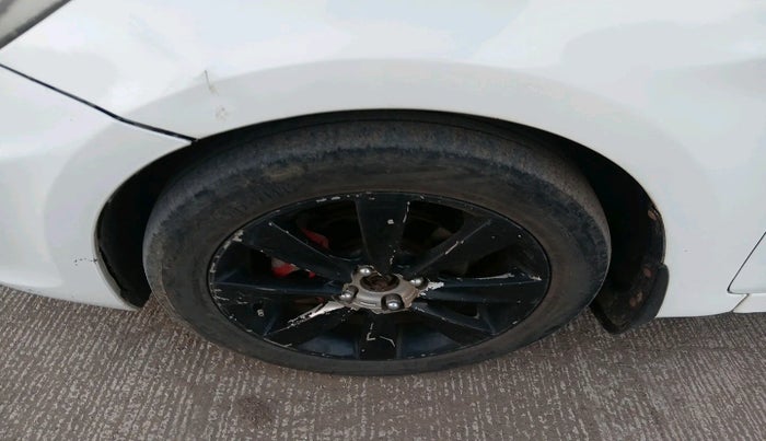 2012 Hyundai Verna FLUIDIC 1.6 CRDI SX OPT AT, Diesel, Automatic, 1,26,024 km, tyre