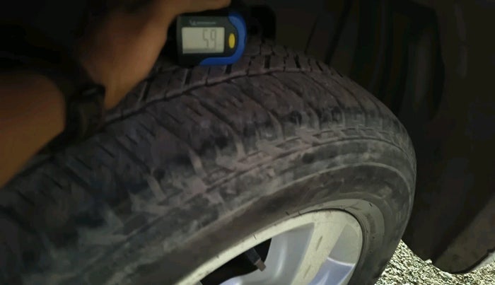 2016 Chevrolet Trailblazer LTZ AT, Diesel, Automatic, 1,50,455 km, tyre