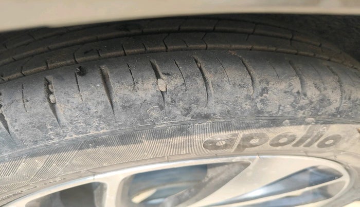 2021 Maruti Baleno ZETA PETROL 1.2, Petrol, Manual, 38,466 km, tyre