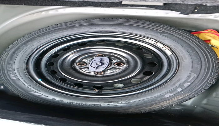 2021 Maruti New Wagon-R VXI 1.2, Petrol, Manual, 84,256 km, tyre