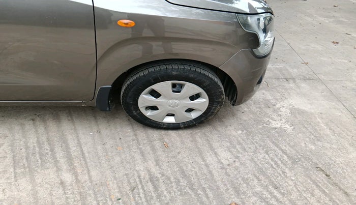 2021 Maruti New Wagon-R VXI 1.2, Petrol, Manual, 84,256 km, tyre