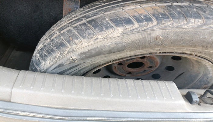 2011 Hyundai i10 MAGNA 1.2, Petrol, Manual, 75,920 km, tyre