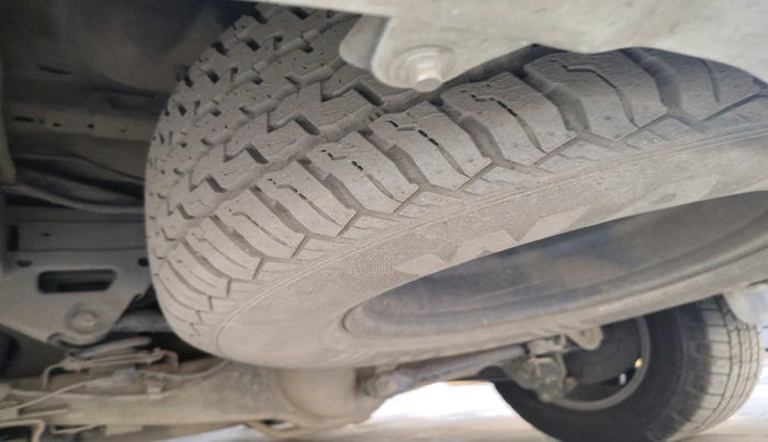 2016 Ford Endeavour TITANIUM 3.2 4X4 AT, Diesel, Automatic, 83,520 km, tyre