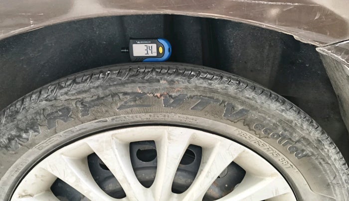 2017 Maruti Ciaz DELTA DIESEL 1.3, Diesel, Manual, 2,32,420 km, tyre