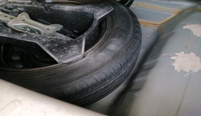 2016 Maruti Celerio VXI, Petrol, Manual, 97,136 km, tyre