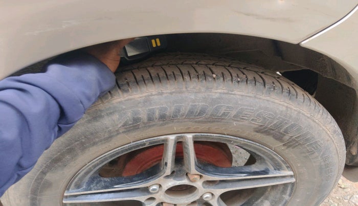 2013 Hyundai i10 ASTA 1.2 AT SUNROOF, Petrol, Automatic, 42,423 km, tyre