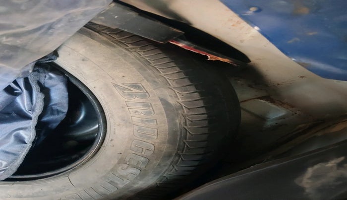 2013 Hyundai i10 ASTA 1.2 AT SUNROOF, Petrol, Automatic, 42,423 km, tyre