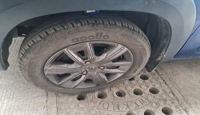 2020 Renault Kwid CLIMBER 1.0 AMT (O), Petrol, Automatic, 18,217 km, tyre