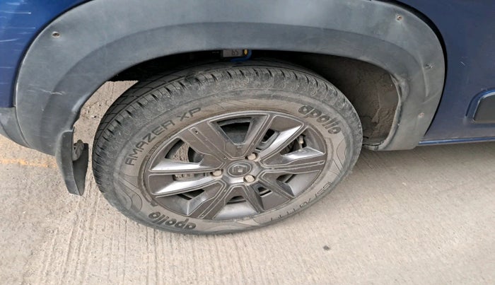 2020 Renault Kwid CLIMBER 1.0 AMT (O), Petrol, Automatic, 18,217 km, tyre