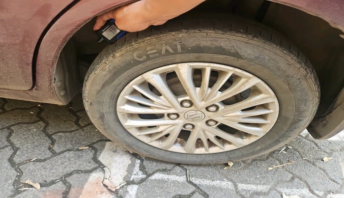 2019 Maruti Ertiga ZXI+ SHVS, Petrol, Manual, 1,29,480 km, tyre