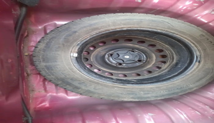 2016 Datsun Go T, Petrol, Manual, 56,000 km, tyre