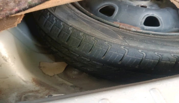 2014 Maruti Alto K10 VXI, Petrol, Manual, 67,487 km, tyre