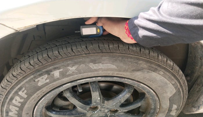 2014 Maruti Swift VDI, Diesel, Manual, 2,10,088 km, tyre