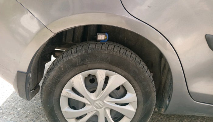 2014 Maruti Swift Dzire VXI, Petrol, Manual, 52,592 km, tyre