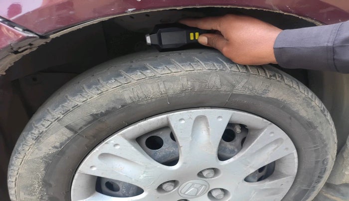 2014 Honda Amaze 1.2L I-VTEC SX, Petrol, Manual, 1,28,668 km, tyre