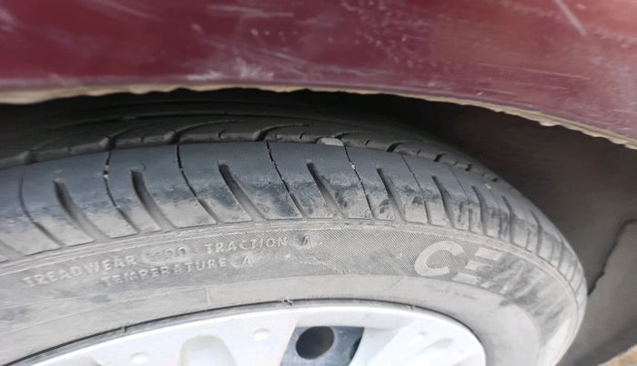 2014 Honda Amaze 1.2L I-VTEC SX, Petrol, Manual, 1,28,668 km, tyre