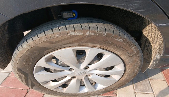 2017 Maruti Baleno DELTA PETROL 1.2, Petrol, Manual, 1,10,161 km, tyre