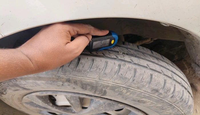 2020 Maruti Swift LXI, Petrol, Manual, 22,938 km, tyre