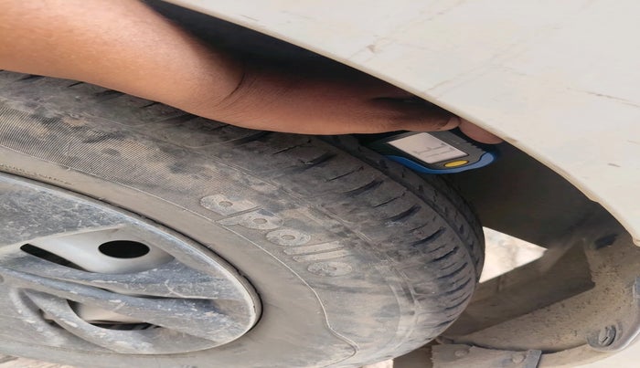 2020 Maruti Swift LXI, Petrol, Manual, 22,938 km, tyre