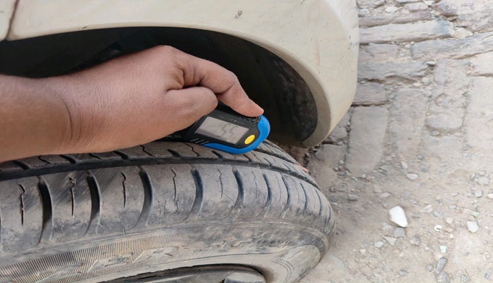 2020 Maruti Swift LXI, Petrol, Manual, 22,938 km, tyre