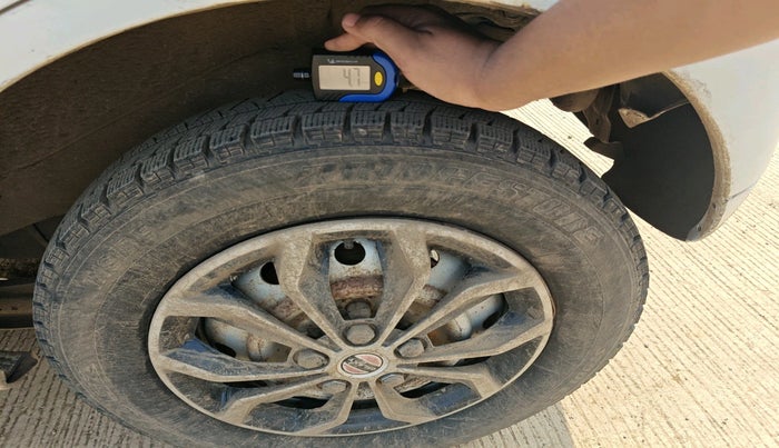 2018 Maruti Wagon R 1.0 LXI CNG, Petrol, Manual, 56,795 km, tyre