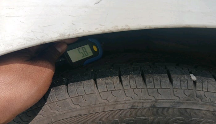 2018 Maruti Swift VXI, Petrol, Manual, 1,14,547 km, tyre