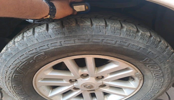 2013 Toyota Fortuner 3.0 4X2 MT, Diesel, Manual, 1,54,129 km, tyre