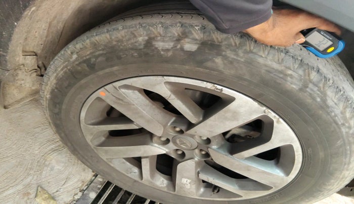 2021 Tata Safari XZ PLUS 6 S, Diesel, Manual, 1,42,175 km, tyre