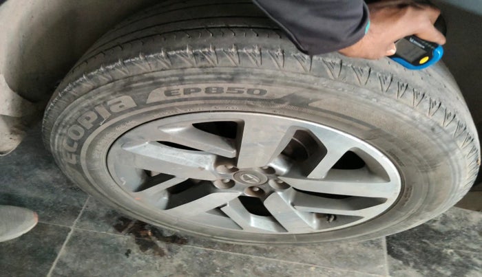 2021 Tata Safari XZ PLUS 6 S, Diesel, Manual, 1,42,175 km, tyre