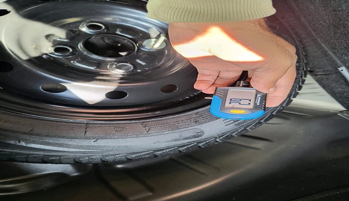 2023 Maruti Alto K10 VXI, Petrol, Manual, 14,404 km, tyre