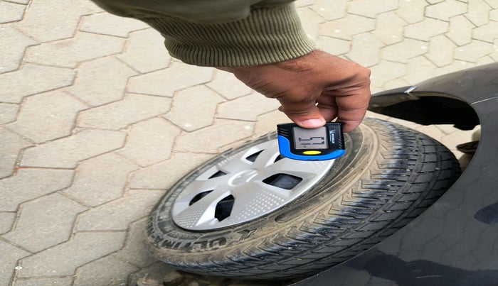 2023 Maruti Alto K10 VXI, Petrol, Manual, 14,404 km, tyre