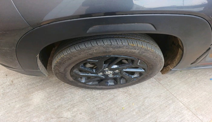 2024 Maruti FRONX DELTA PLUS 1.2MT, Petrol, Manual, 22,474 km, tyre