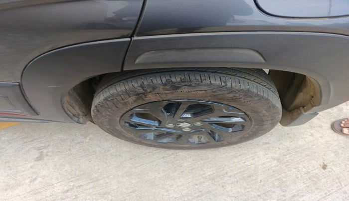 2024 Maruti FRONX DELTA PLUS 1.2MT, Petrol, Manual, 22,474 km, tyre