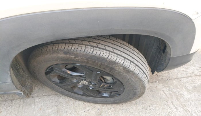 2024 Maruti BREZZA ZXI AT SMART HYBRID, Petrol, Automatic, 6,451 km, tyre