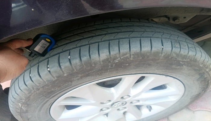 2018 Toyota Innova Crysta 2.4 VX 8 STR, Diesel, Manual, 87,331 km, tyre