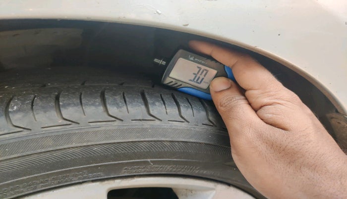 2013 Hyundai Verna FLUIDIC 1.6 VTVT SX, Petrol, Manual, 92,536 km, tyre