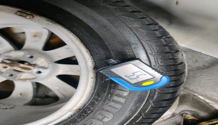 2013 Hyundai Verna FLUIDIC 1.6 VTVT SX, Petrol, Manual, 92,536 km, tyre