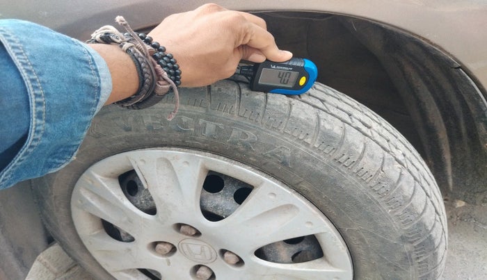 2012 Honda Brio S MT, Petrol, Manual, 38,387 km, tyre