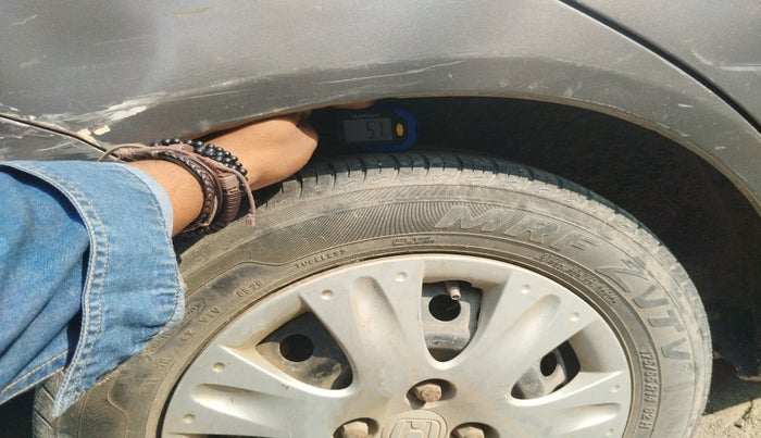 2012 Honda Brio S MT, Petrol, Manual, 38,387 km, tyre