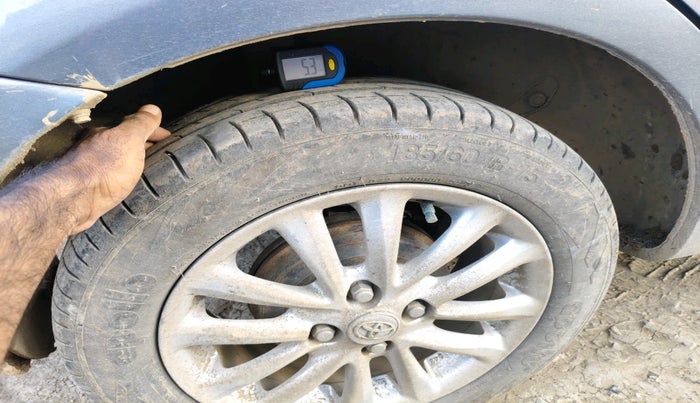 2016 Toyota Etios Liva VX, Petrol, Manual, 85,375 km, tyre