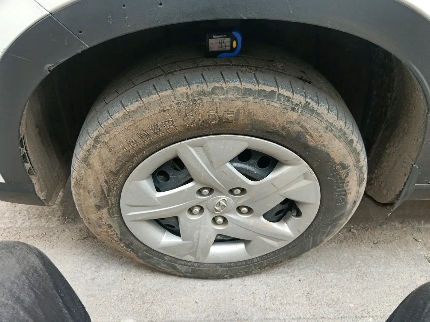 2022 Hyundai VENUE E 1.2, Petrol, Manual, 47,055 km, tyre