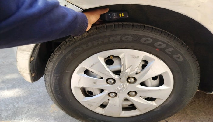 2011 Hyundai i10 MAGNA 1.2, Petrol, Manual, 62,902 km, tyre